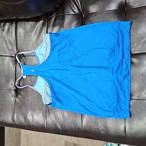 Ivivvia lululemon tank top size 14 girls
